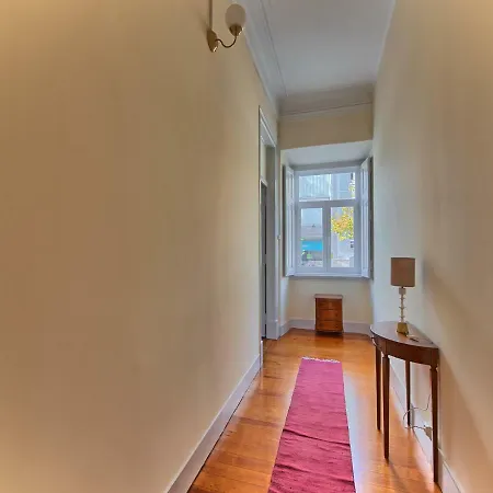 Kings Apartment