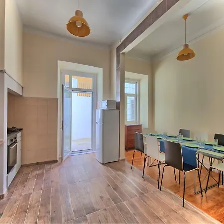 Kings Apartment *